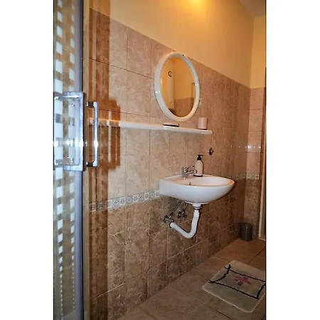 Erdgeschosswohnung- Erste Reihe Vom By Interhome Poljica (Trogir)