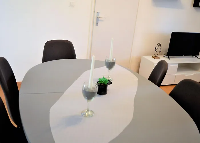 Erdgeschosswohnung- Erste Reihe Vom By Interhome Apartment *