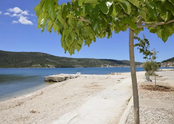 Apartment Erdgeschosswohnung- Erste Reihe Vom By Interhome